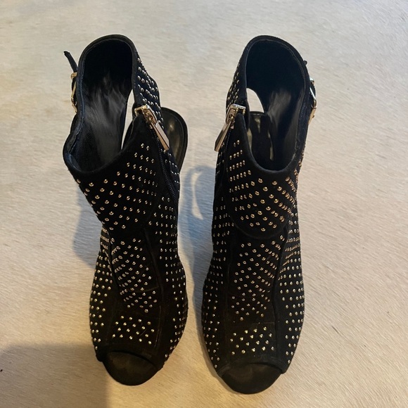 Jessica Simpson shoes - Picture 1 of 5